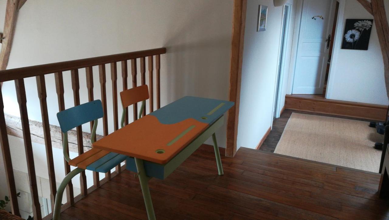 Gite Et Chambres D'Hotes Le Chene Billault Pouant Екстериор снимка