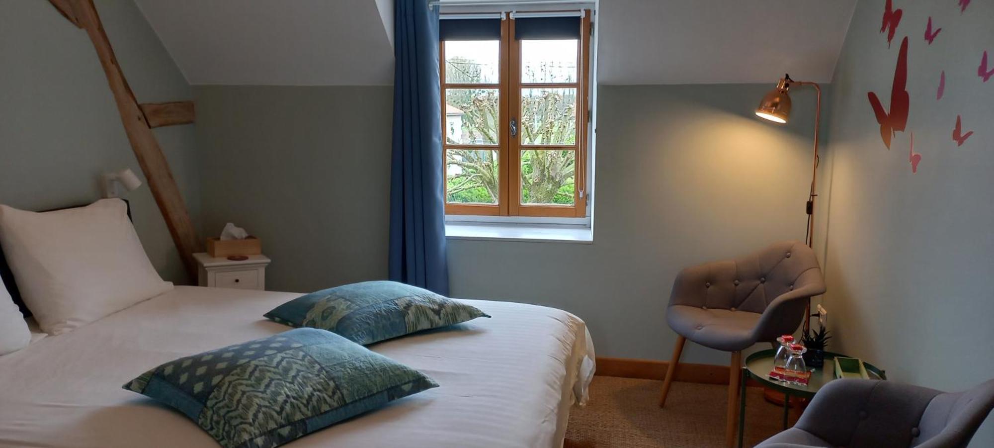 Gite Et Chambres D'Hotes Le Chene Billault Pouant Екстериор снимка